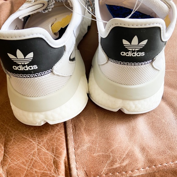 BRAND NEW: ADIDAS NITE JOGGERS - Picture 4 of 5